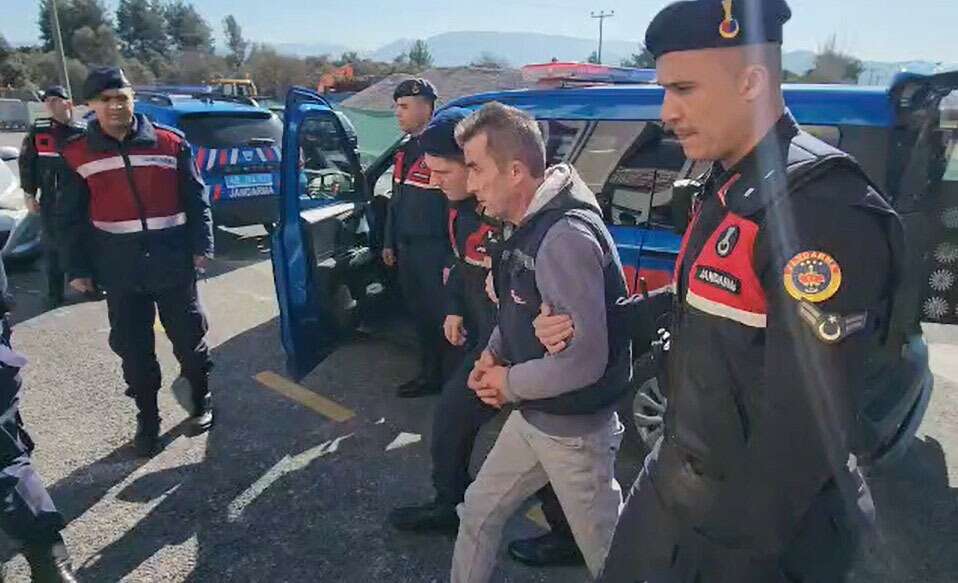 Muğla’da 8 Mart Kadınlar Gününde Eşini Bıçaklayarak Öldüren Koca Adliyeye Sevk Edildi 3